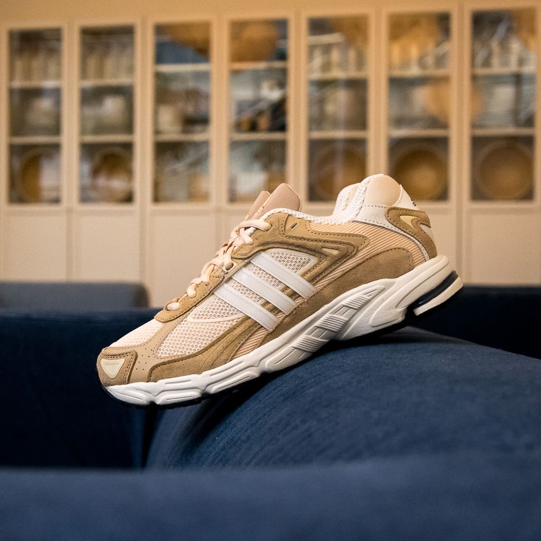 Adidas Response CL Sand ID4594 Lateral