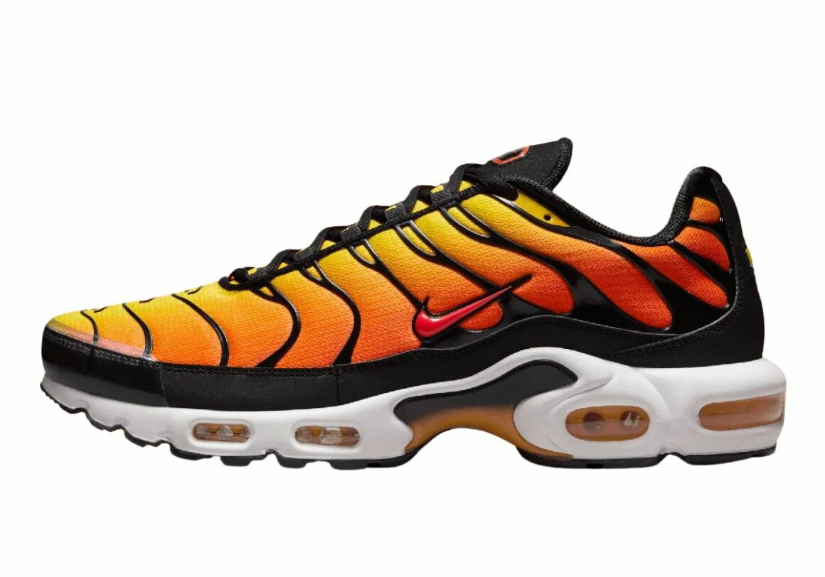 Nike Air Max Plus OG Sunset HF0552-001 Lateral