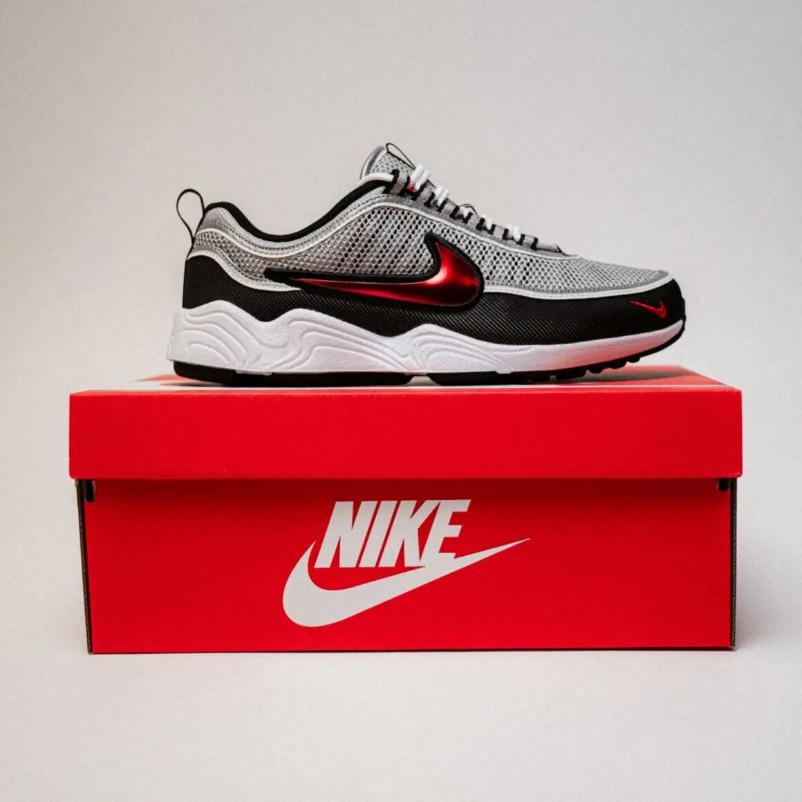 Nike Spring Top HF9117-001 Lateral on Box